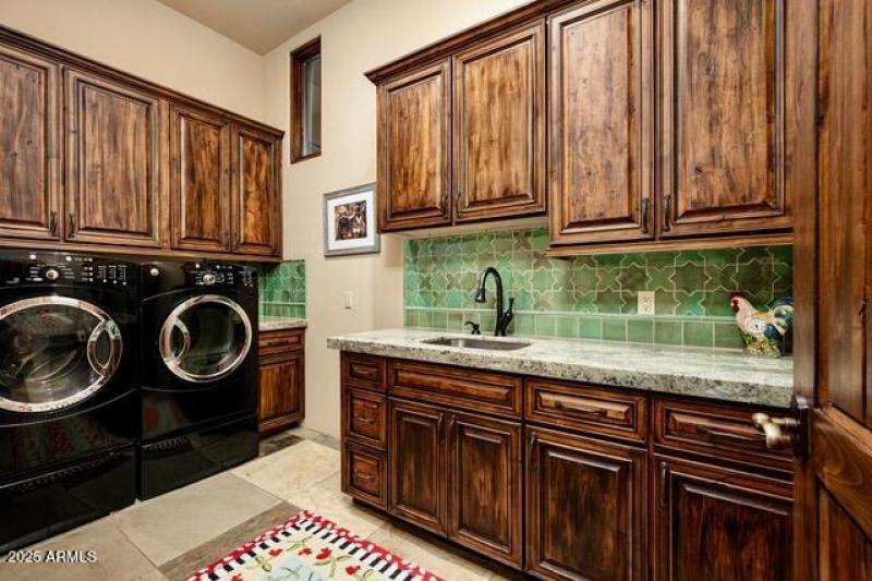 39601 N Ocotillo Rd Carefree-52