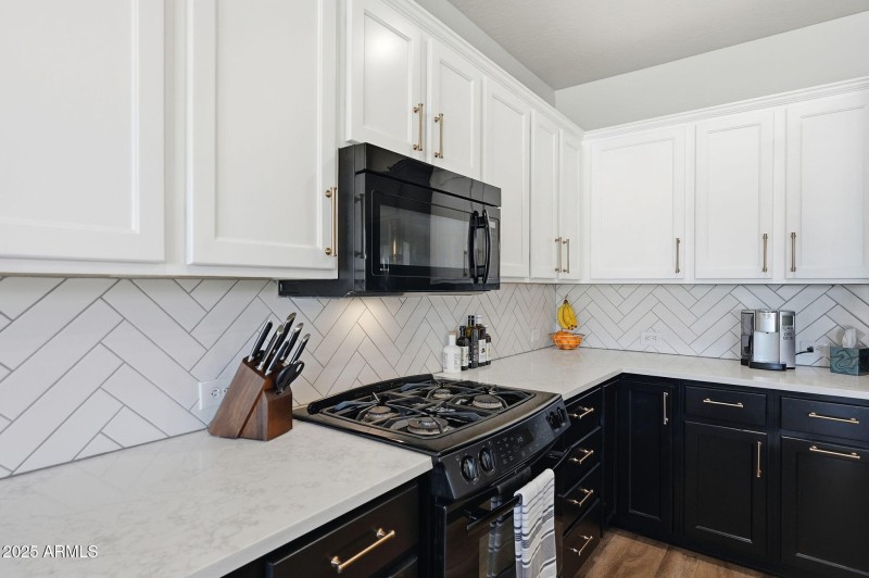 9-web-or-mls-009_ListerPros (2)