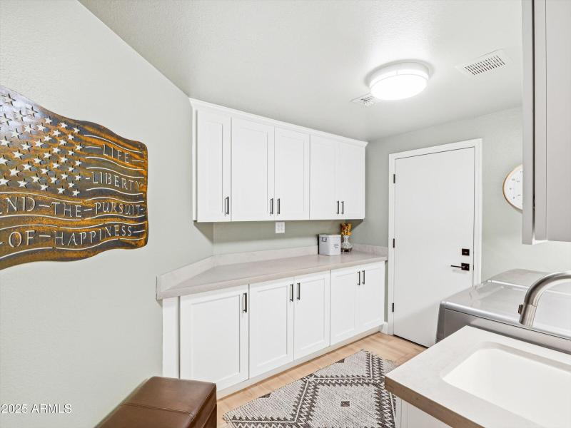 23-10178 E San Salvador Dr-23