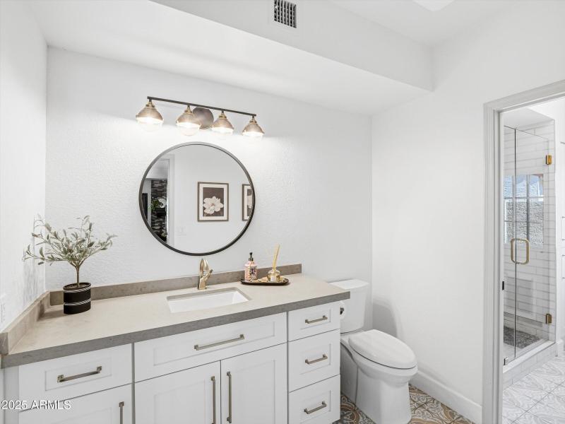 25-10178 E San Salvador Dr-25