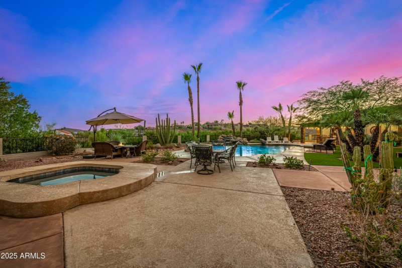 16557 E Nicklaus Dr Back Yard environmen