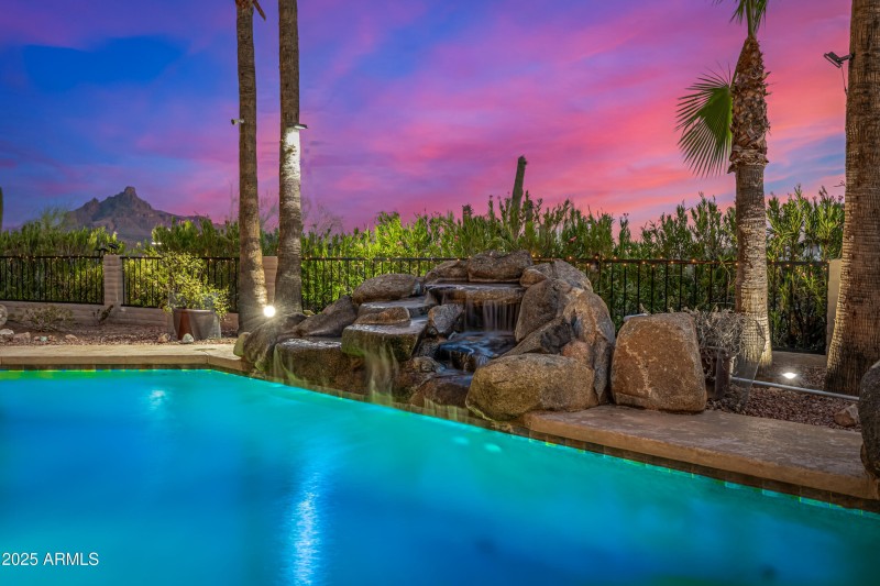 16557 E Nicklaus Dr Back Yard Pool Water