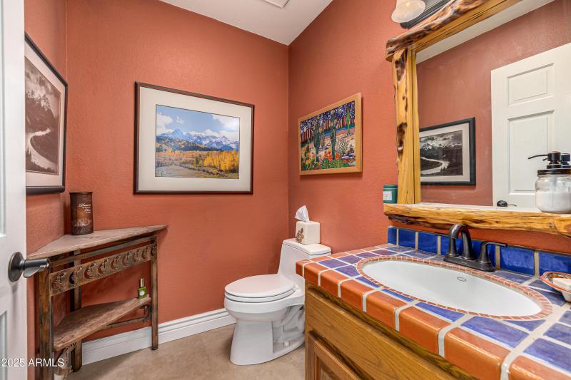 16557 E Nicklaus Dr Powder Room