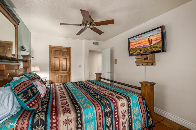 16557 E Nicklaus Dr 4th Suited Bedroom