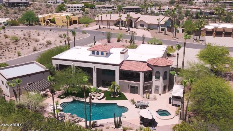 16557 E Nicklaus Dr Aerial from SE