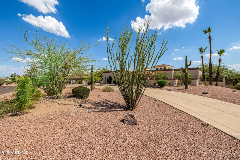 16557 E Nicklaus Dr Front wide angle cop