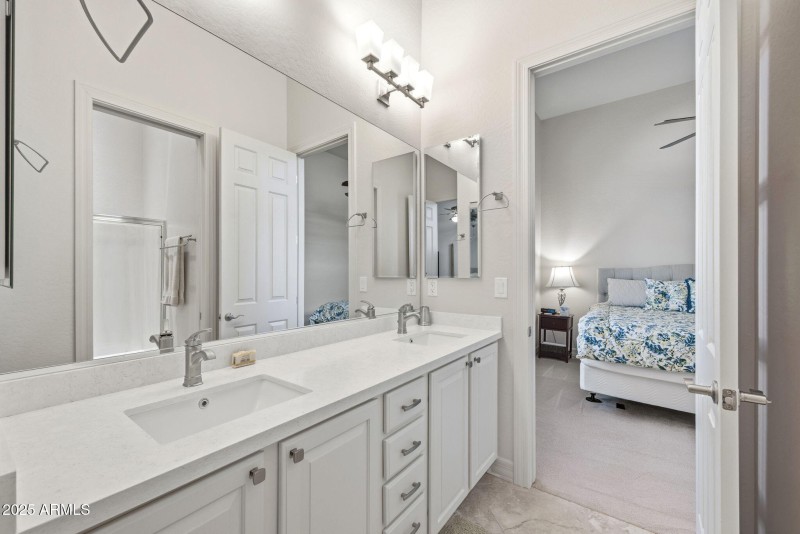 40406 N HAWK RIDGE TRL