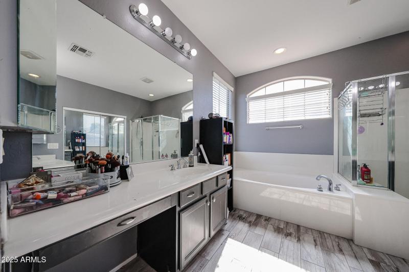 B Separate Tub and Shower