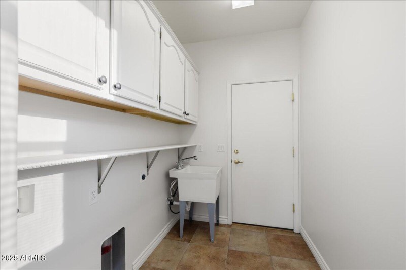 Laundry to Two Car Garage