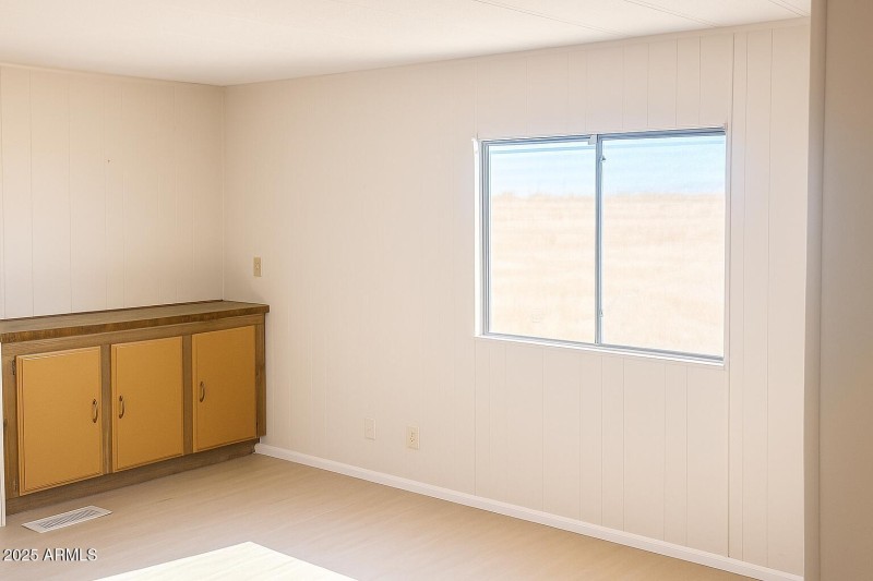 F8F893A8-A8EC-4664-8814-410E0A0038B6