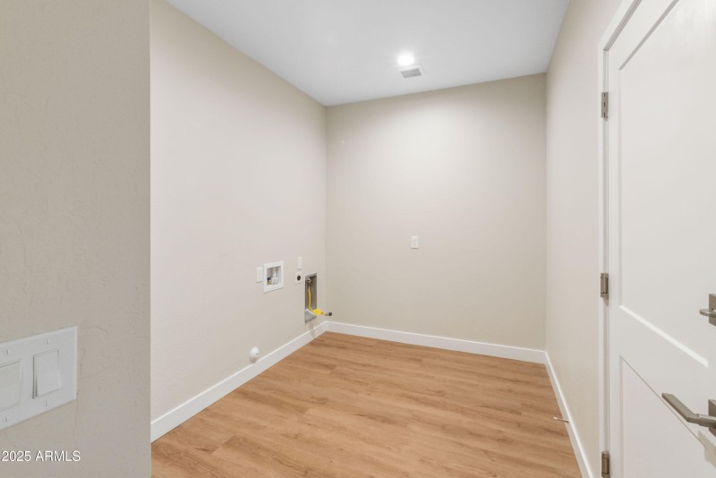 535-Cleopatra-Hill-26