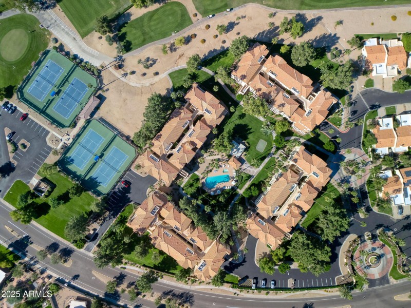 VILLAGE SQUARE COMPLEX