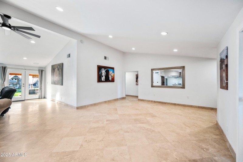 15220 Freshly Painted Interior