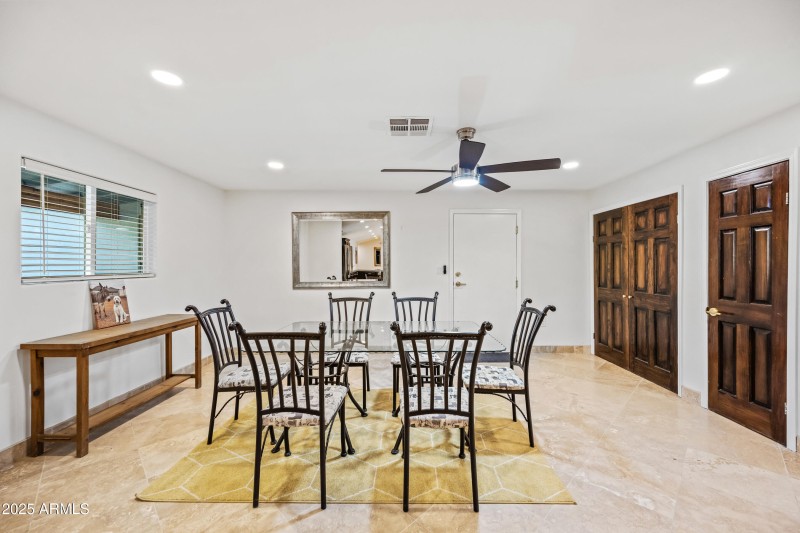 15220 Dining, Pantry and Closet