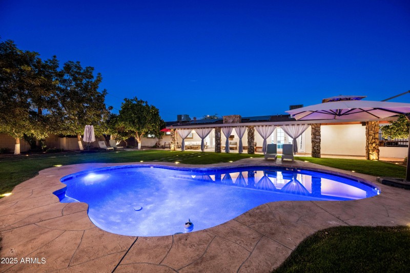 42-15220N27S-ocupix-TWI-