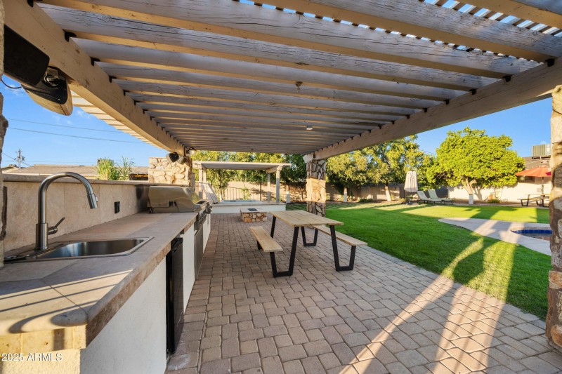 96-15220N27S-ocupix-