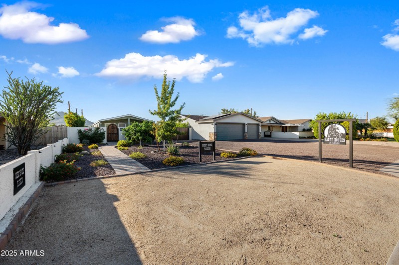 111-15220N27S-ocupix-