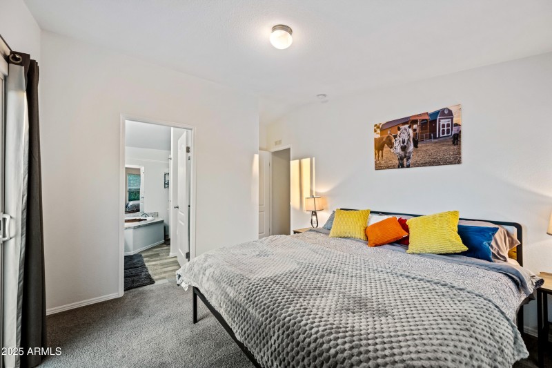 131-15220N27S-ocupix-