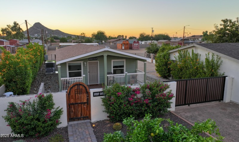 DJI_20251006181013_0082_D