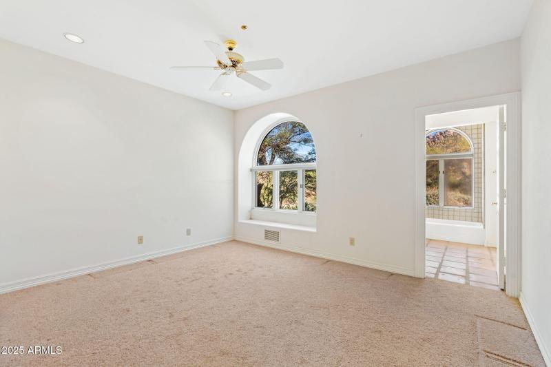 31-web-or-mls-26055-n-107th-way