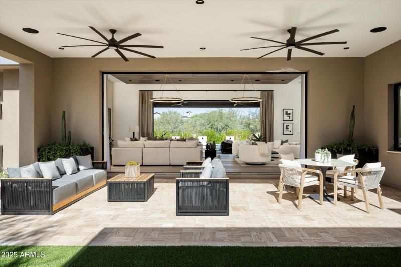 34-8386 E Leaning Rock Staged-36