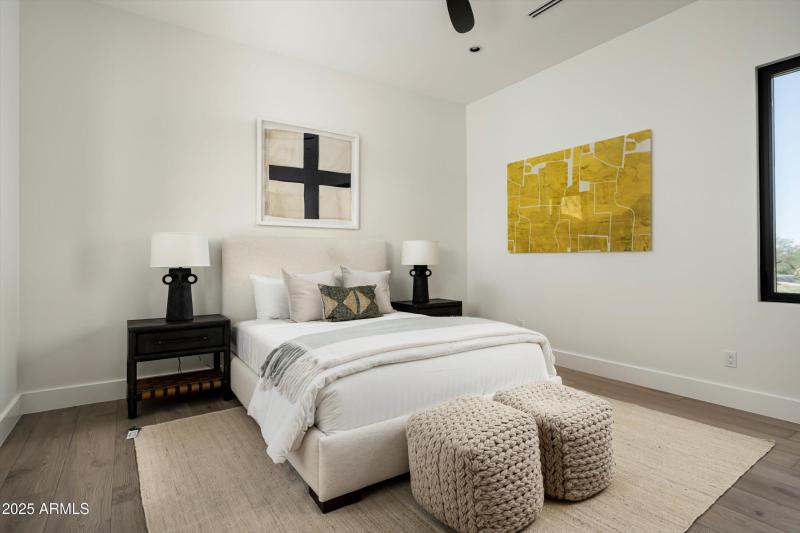 31-8386 E Leaning Rock Staged-33