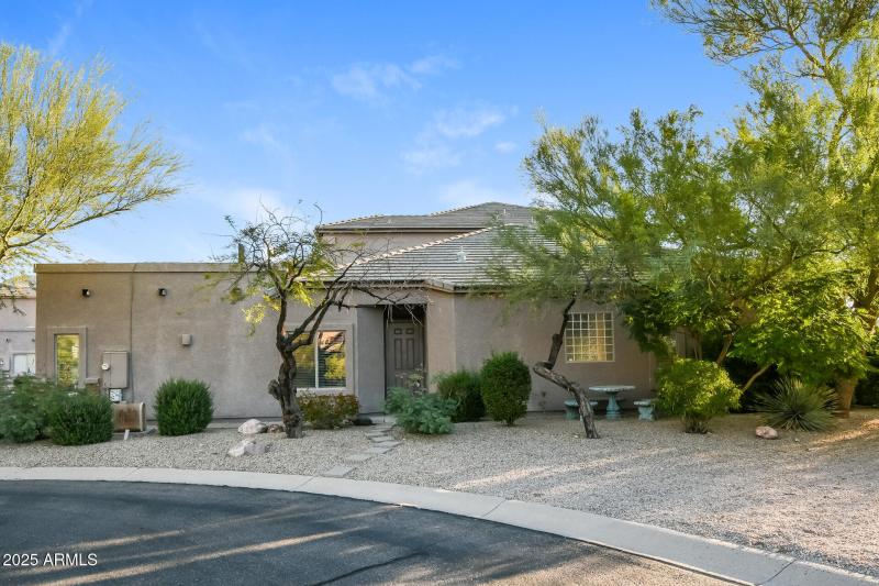 1-photo-Front-View-7eb778b7-9044-4911-ae