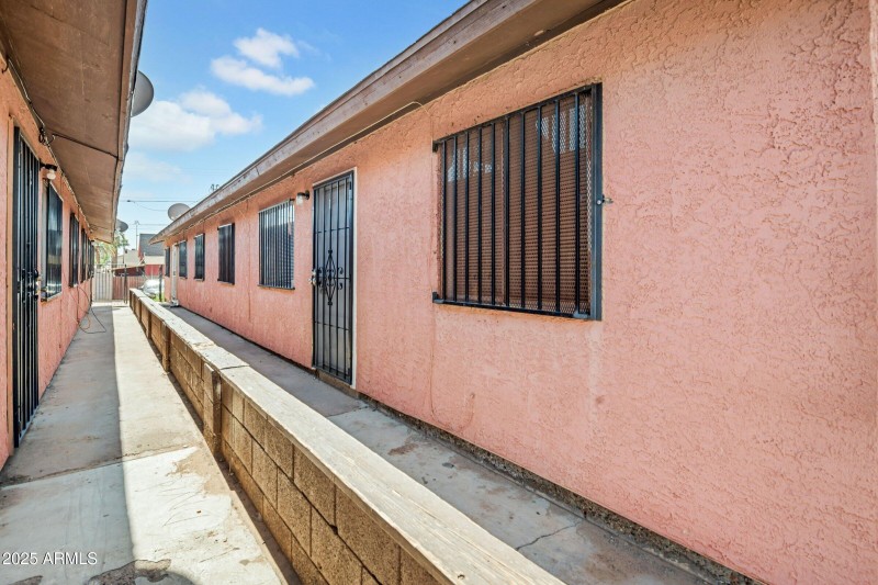 4-custom-1123 W Fillmore St-4