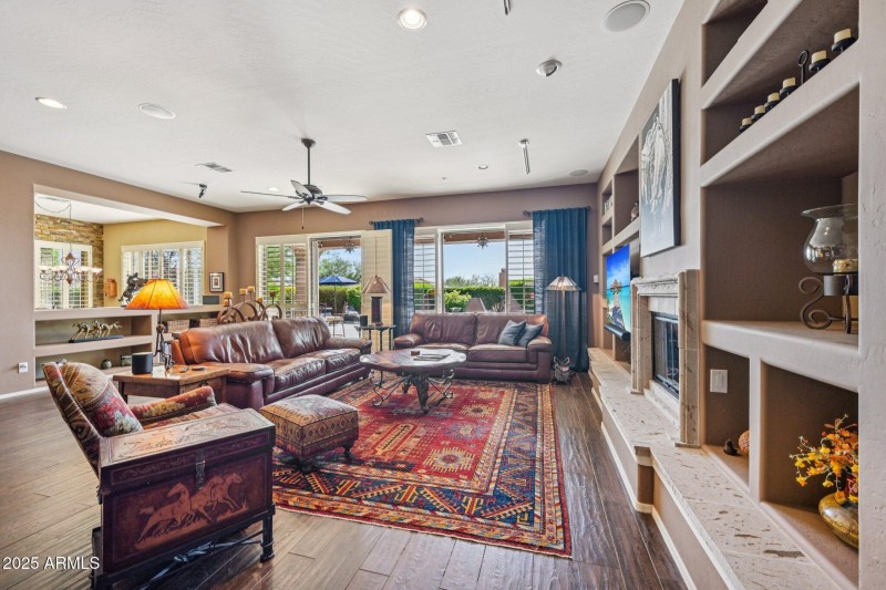 5-web-or-mls-N Golf Crest Rd-S0911-005