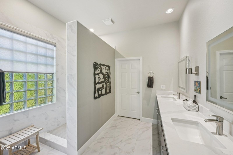 21-web-or-mls-N Golf Crest Rd-S0911-021