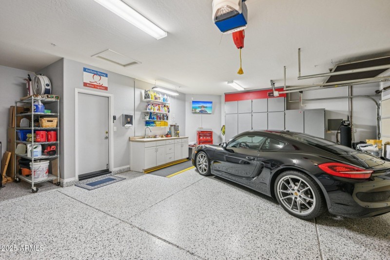 33-web-or-mls-N Golf Crest Rd-S0911-033