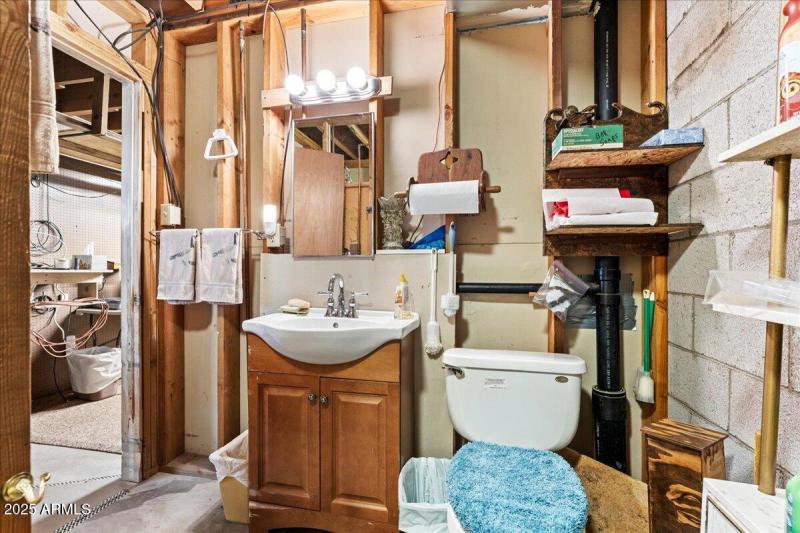 33-Downstairs Bathroom