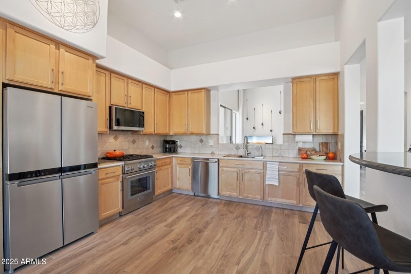 Professional-Style Gas Range