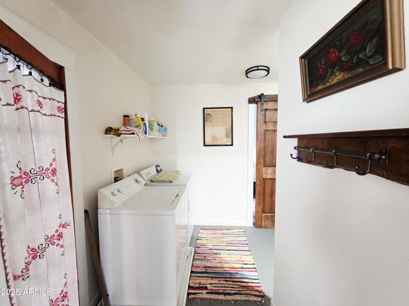 Laundry room entrance from kitchen