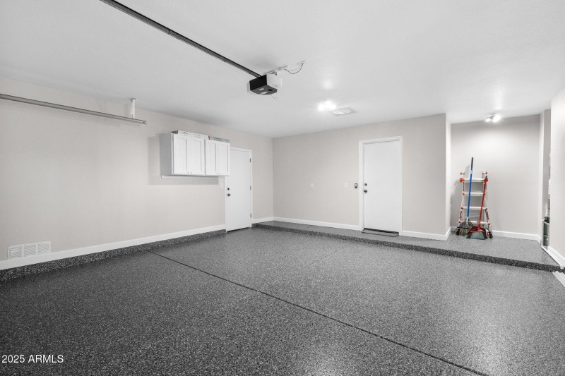 015__10625 E Navajo Pl