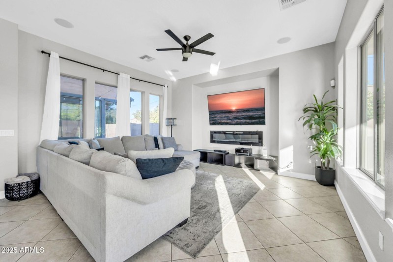 4509 W McNeil Street, Laveen, AZ 85339