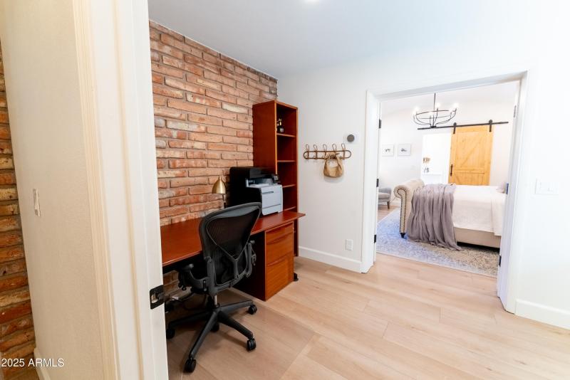 Office/sitting Area connected to Primary