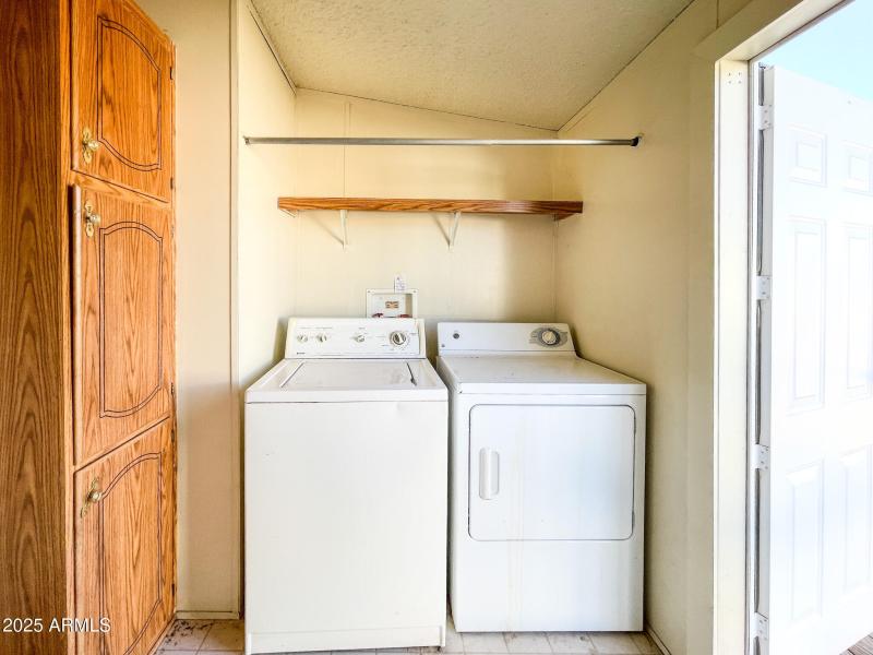 21 Laundry room