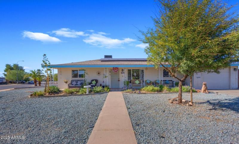 Front 5480 Akron Dreamland Villa