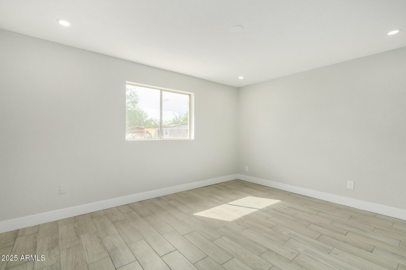 ECA31EA1-16F0-4284-A8EE-0DFB20AA72C5