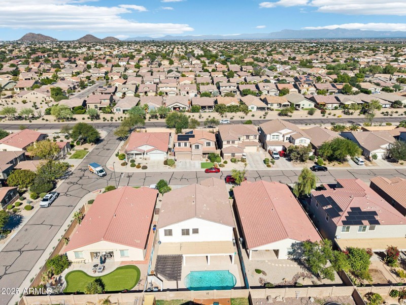 61-web-or-mls-E Navajo Trail-S0711-068