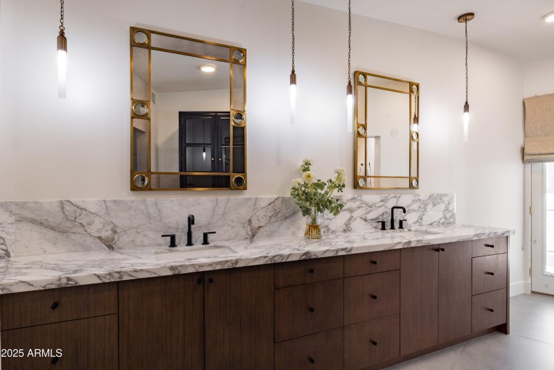 7120 E. Pasadena Ave.-46