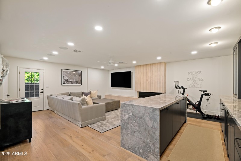 7120 E. Pasadena Ave.-28