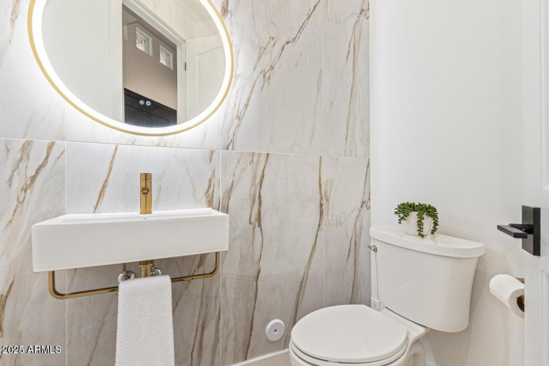 20251022171303427982000000-o