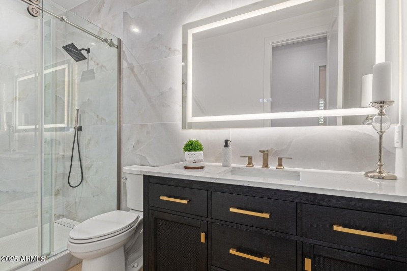 20251022171312844679000000-o