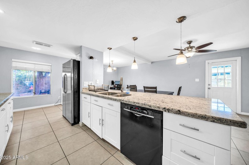 3743 W Sahuaro Dr-15