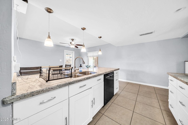 3743 W Sahuaro Dr-16