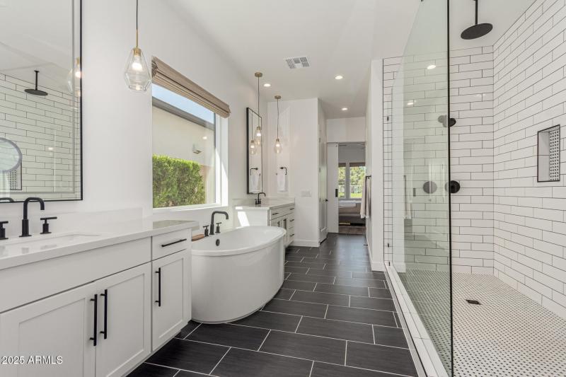 32 - Montpelier 17546