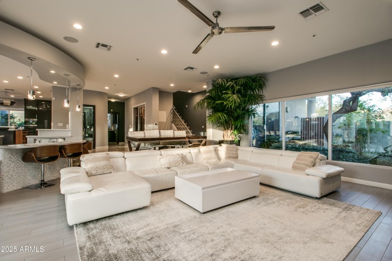 Calle De Las Brisas-081