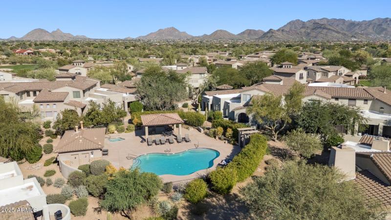 Community Pool & Spa